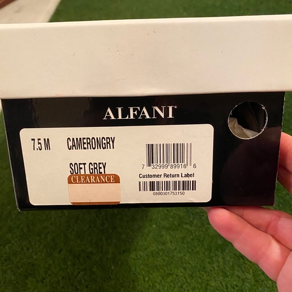 Alfani grey satin embellished flats 7.5 - Picture 7 of 7